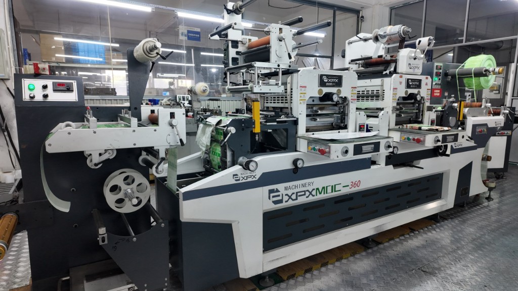 Baiheng Yuyin Label Adds New Off-Line Inspection Machine to Strengthen Quality Control